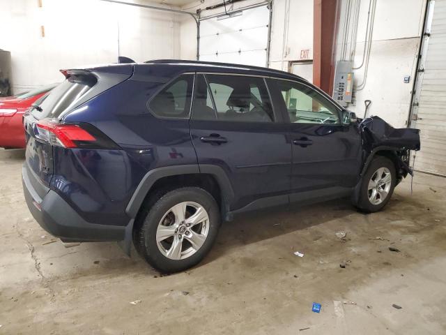Photo 3 from auction – 2019 TOYOTA RAV4 XLE with VIN JTMP1RFV2KD513698