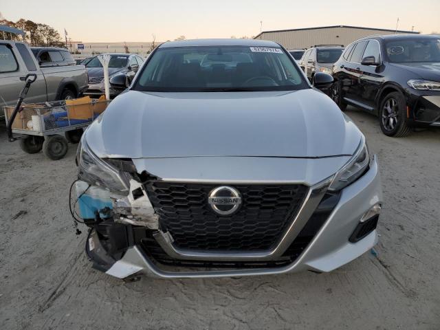 Photo 5 from auction – 2019 NISSAN ALTIMA SR with VIN 1N4BL4CV6KN317792