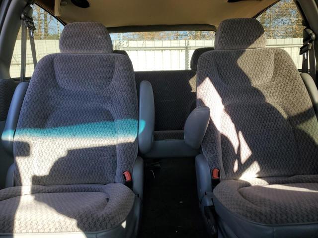 Photo 10 from auction – 2000 DODGE GRAND CARA with VIN 2B4GP44G3YR696389