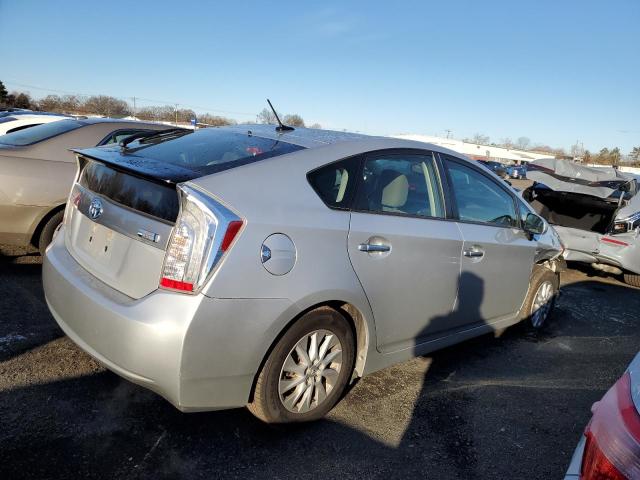 Фото 3 с аукциона – 2015 TOYOTA PRIUS PLUG с VIN JTDKN3DP3F3065953