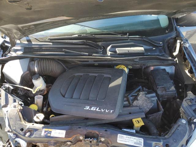 Photo 12 from auction – 2016 CHRYSLER TOWN & COU with VIN 2C4RC1BG9GR286719