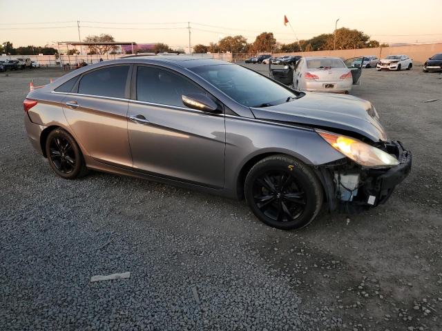 Photo 4 from auction – 2011 HYUNDAI SONATA SE with VIN 5NPEC4AC6BH160371