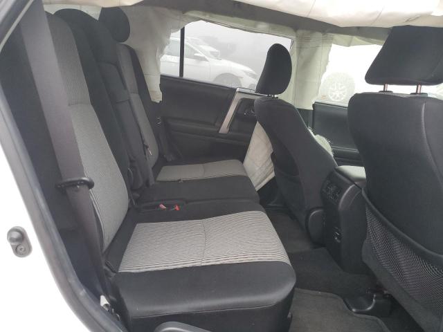 Photo 11 from auction – 2016 TOYOTA 4RUNNER SR with VIN JTEBU5JR8G5300773