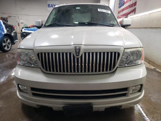 Photo 5 from auction – 2005 LINCOLN NAVIGATOR with VIN 5LMFU28545LJ24815