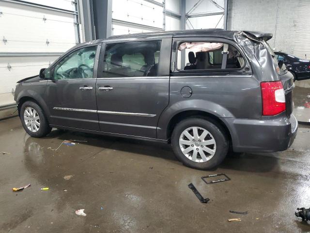Photo 2 from auction – 2016 CHRYSLER TOWN & COU with VIN 2C4RC1BGXGR206991