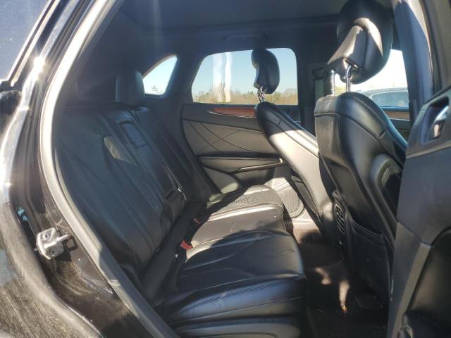 Photo 11 from auction – 2017 LINCOLN MKC RESERV with VIN 5LMCJ3C90HUL22298