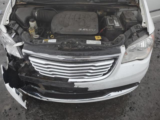 Photo 12 from auction – 2016 CHRYSLER TOWN & COU with VIN 2C4RC1BG1GR187764