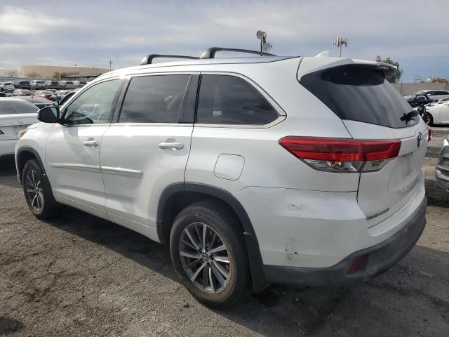 Photo 2 from auction – 2017 TOYOTA HIGHLANDER with VIN 5TDJZRFHXHS380727