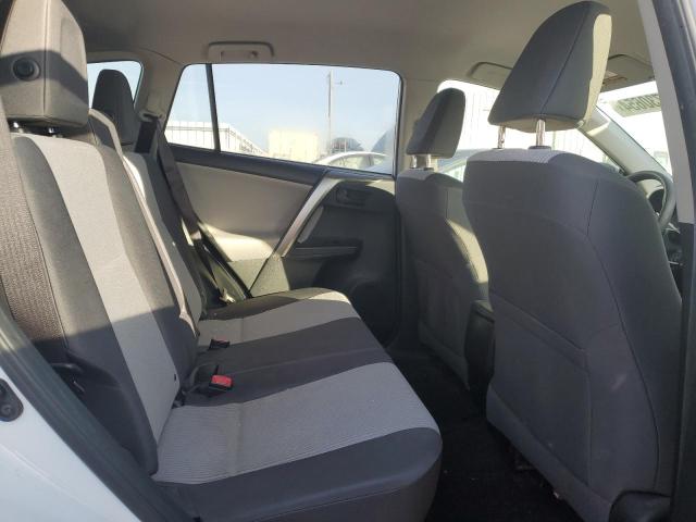 Photo 11 from auction – 2014 TOYOTA RAV4 LE with VIN JTMZFREV9ED030578
