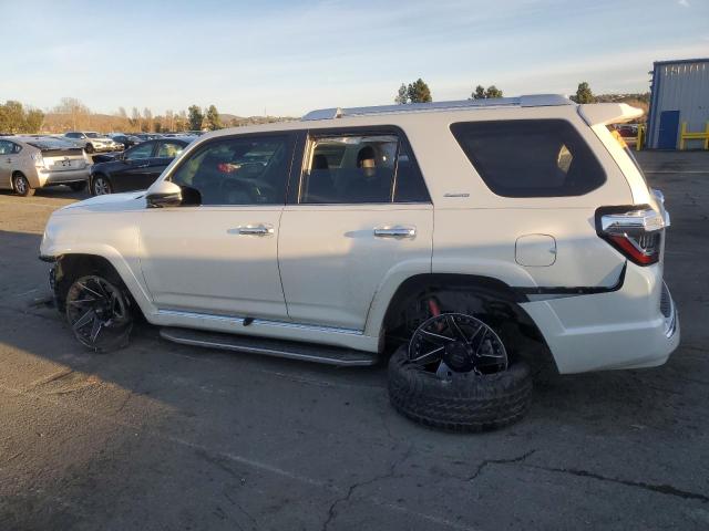 Photo 2 from auction – 2020 TOYOTA 4RUNNER SR with VIN JTEBU5JR9L5759904