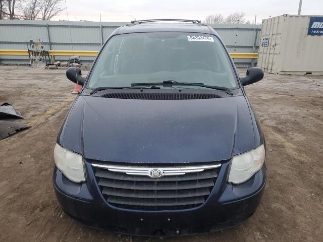 Photo 5 from auction – 2006 CHRYSLER TOWN & COU with VIN 2A4GP54L86R753635