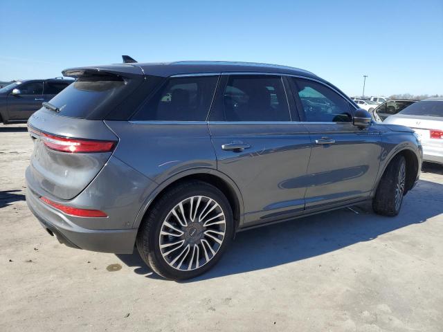 Photo 3 from auction – 2022 LINCOLN CORSAIR GR with VIN 5LMTJ5DZ2NUL02589