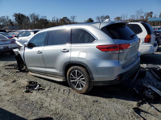 Photo 2 from auction – 2019 TOYOTA HIGHLANDER with VIN 5TDKZRFH8KS568853