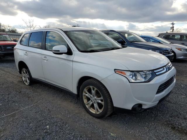 Zdjęcie 4 z aukcji – 2014 MITSUBISHI OUTLANDER z VIN JA4AZ3A37EZ016441