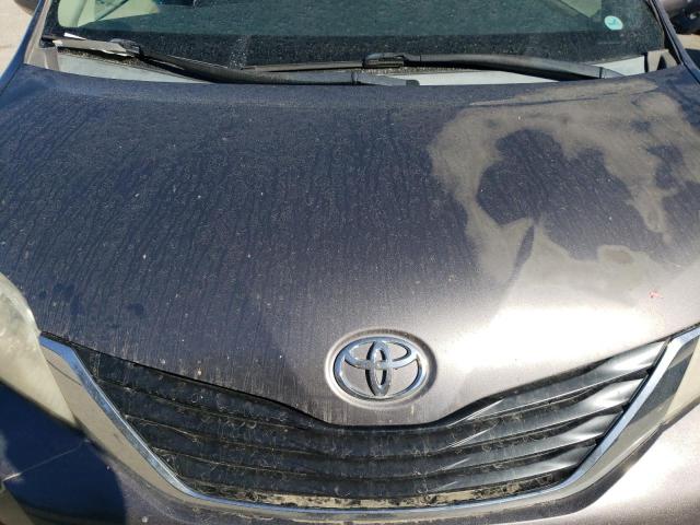 Photo 12 from auction – 2012 TOYOTA SIENNA XLE with VIN 5TDYK3DC7CS242837