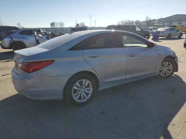 Photo 3 from auction – 2012 HYUNDAI SONATA GLS with VIN 5NPEB4AC1CH334710