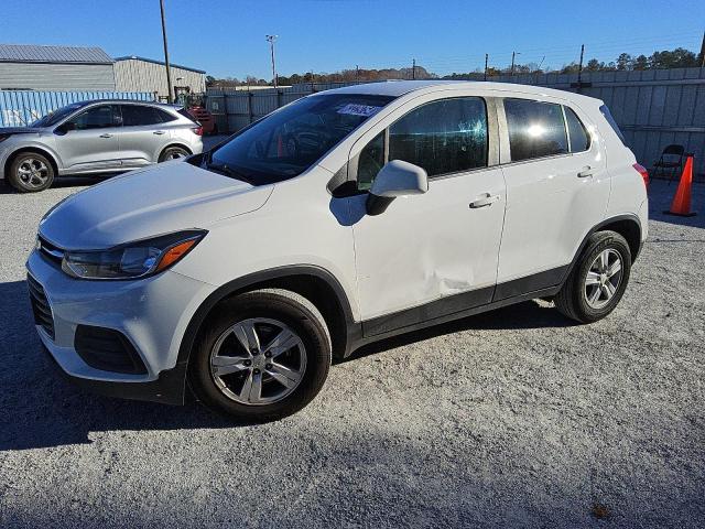 CHEVROLET TRAX LS 2020 with VIN KL7CJKSB7LB314190 - Photo from auction