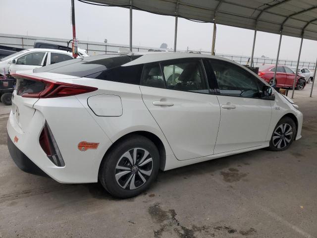 Photo 3 from auction – 2019 TOYOTA PRIUS PRIM with VIN JTDKARFP1K3116498