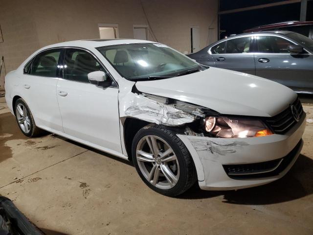 Photo 4 from auction – 2014 VOLKSWAGEN PASSAT SE with VIN 1VWBT7A36EC096754