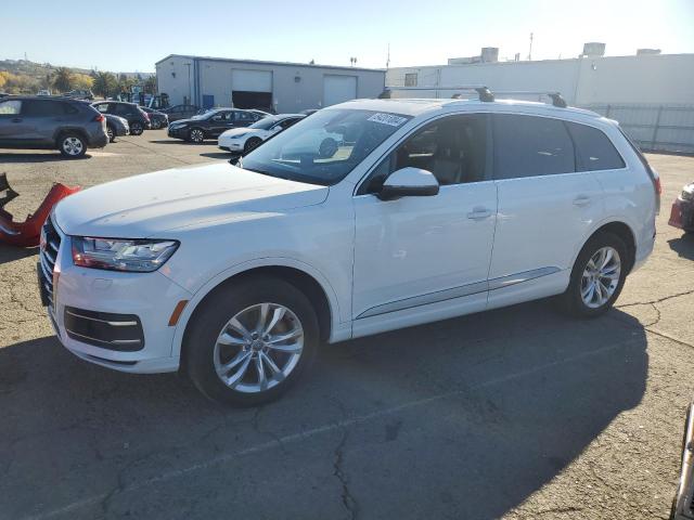 AUDI Q7 PREMIUM 2017 con VIN WA1LAAF70HD033647 - Foto de la subasta