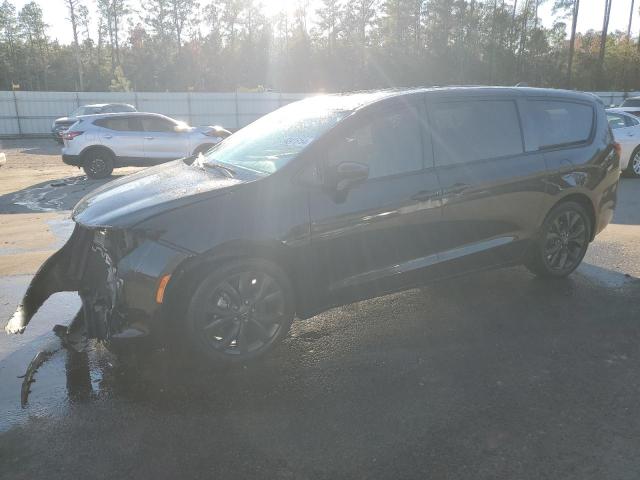 CHRYSLER PACIFICA T 2020 with VIN 2C4RC1FG0LR149155 - Photo from auction