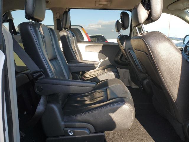 Photo 11 from auction – 2013 CHRYSLER TOWN & COU with VIN 2C4RC1BG9DR756792