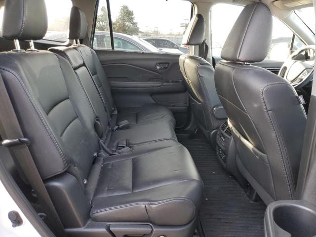 Photo 11 from auction – 2017 HONDA PILOT TOUR with VIN 5FNYF6H94HB034267