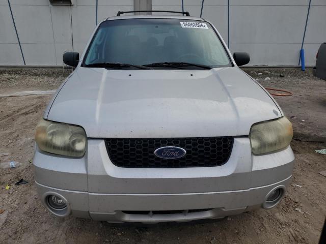 Photo 5 from auction – 2006 FORD ESCAPE LIM with VIN 1FMYU04136KC42395
