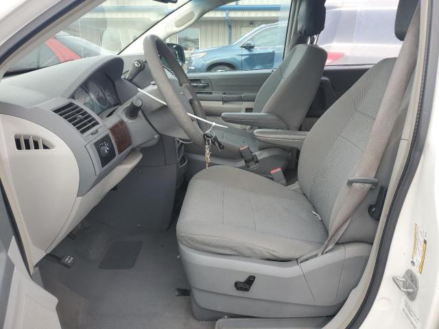 Photo 7 from auction – 2010 CHRYSLER TOWN & COU with VIN 2A4RR2D11AR392290