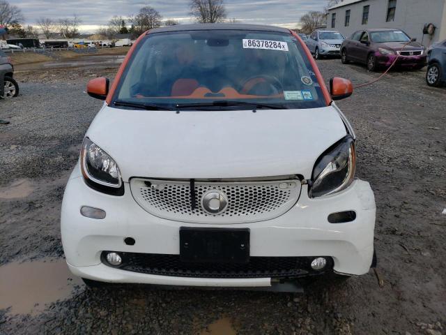 Photo 5 from auction – 2016 SMART FORTWO with VIN WMEFJ5DA7GK055813