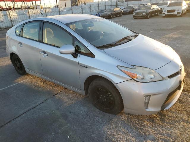 Photo 4 from auction – 2013 TOYOTA PRIUS with VIN JTDKN3DU8D5686404