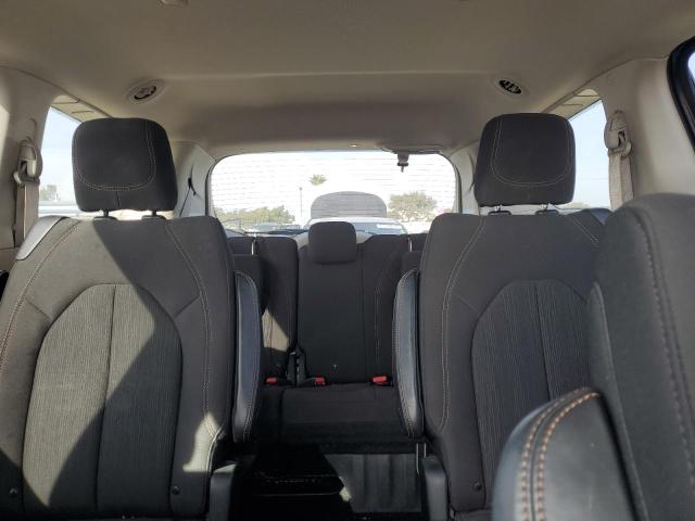 Photo 10 from auction – 2018 CHRYSLER PACIFICA L with VIN 2C4RC1CGXJR253184