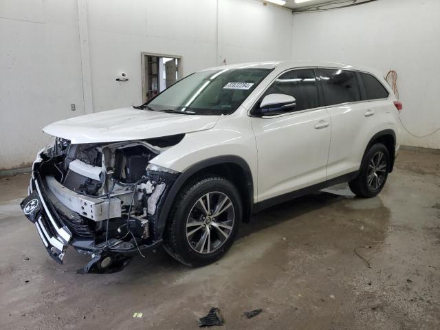 TOYOTA HIGHLANDER 2019 with VIN 5TDBZRFH3KS913769 - Photo from auction