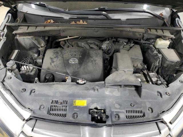 Photo 12 from auction – 2018 TOYOTA HIGHLANDER with VIN 5TDJZRFHXJS842323