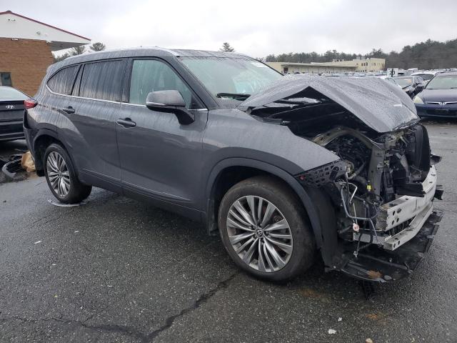 Zdjęcie 4 z aukcji – 2022 TOYOTA HIGHLANDER z VIN 5TDFZRBH5NS166347