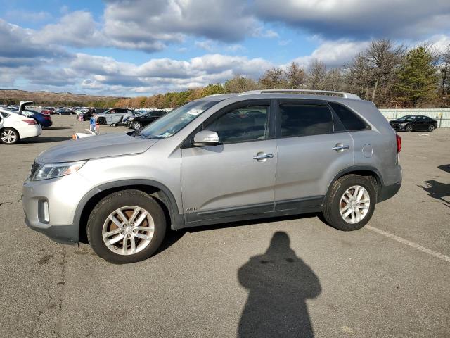 Photo 1 from auction – 2015 KIA SORENTO LX with VIN 5XYKTCA66FG607754