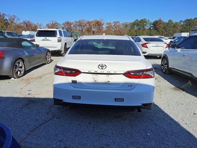 Photo 6 from auction – 2022 TOYOTA CAMRY LE with VIN 4T1C11AK0NU662995