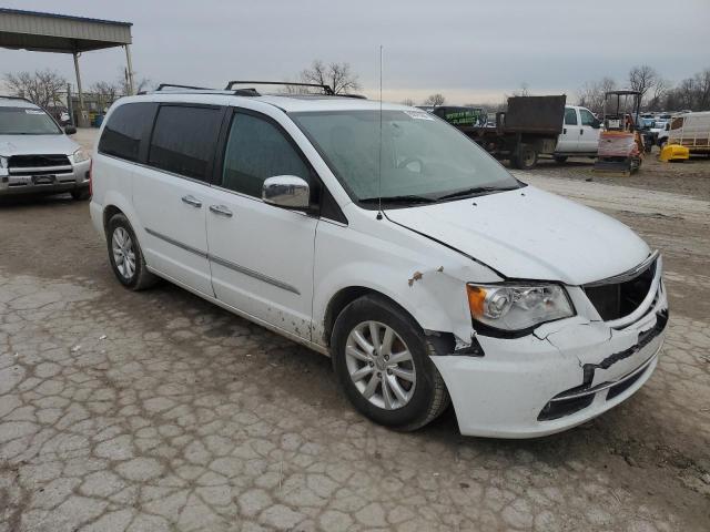 Photo 4 from auction – 2016 CHRYSLER TOWN & COU with VIN 2C4RC1GG0GR167434