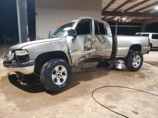 CHEVROLET SILVERADO 2000 with VIN 2GCEC19V4Y1262640 - Photo from auction