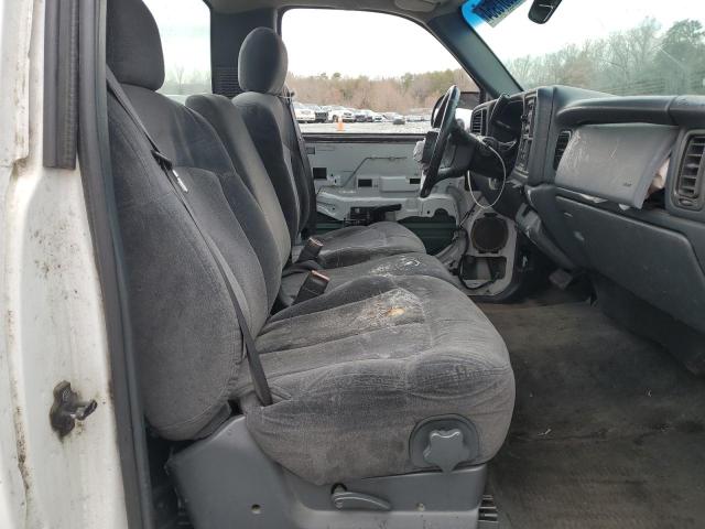 Photo 10 from auction – 2000 CHEVROLET SILVERADO with VIN 1GCEC14T7YZ112003