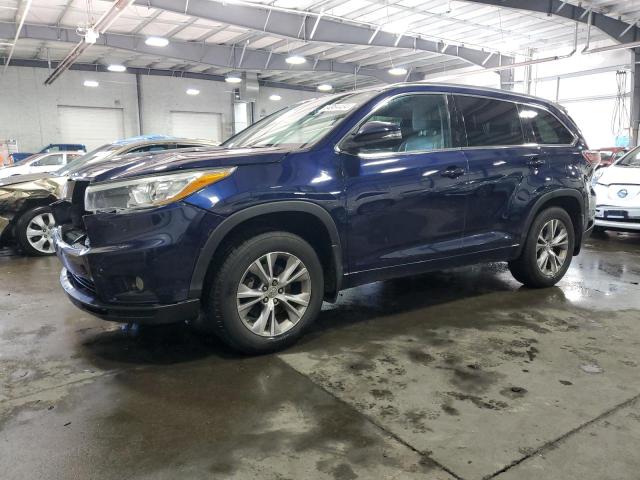 TOYOTA HIGHLANDER 2015 with VIN 5TDJKRFH6FS194992 - Photo from auction