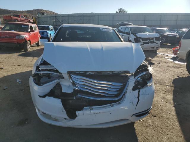 Photo 5 from auction – 2013 CHRYSLER 200 TOURIN with VIN 1C3CCBBG5DN703052