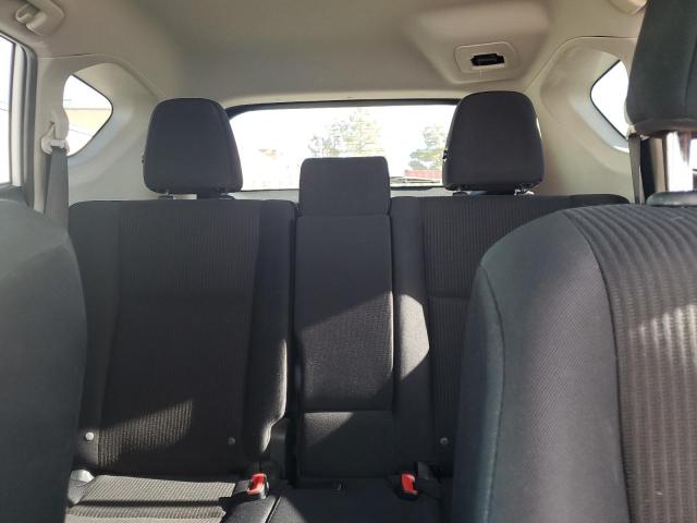 Photo 10 from auction – 2015 TOYOTA RAV4 LE with VIN JTMZFREV7FD063323