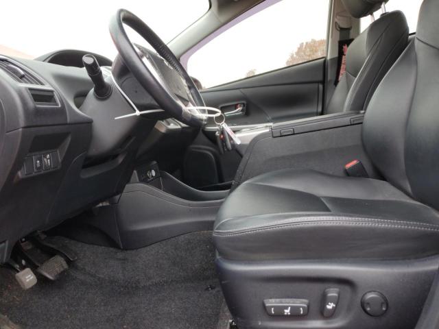 Photo 7 from auction – 2015 TOYOTA PRIUS V with VIN JTDZN3EU2FJ032330