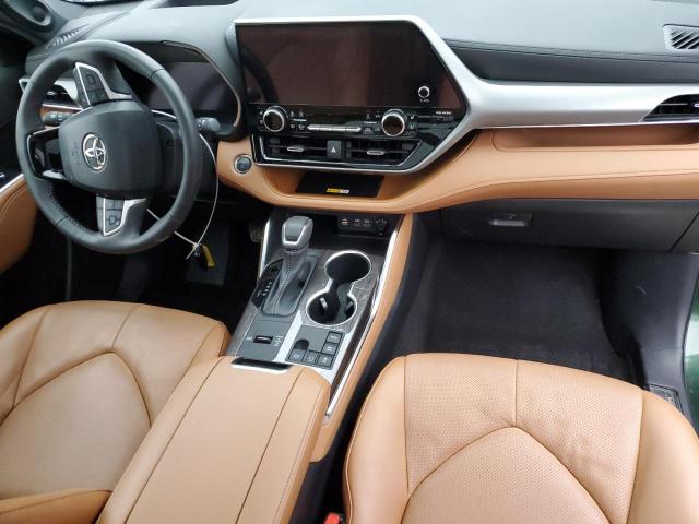 Photo 8 from auction – 2023 TOYOTA HIGHLANDER with VIN 5TDEBRCH8PS582801