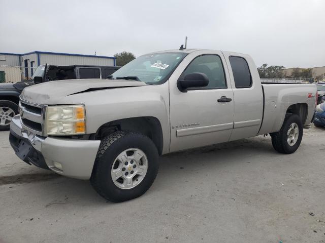 CHEVROLET SILVERADO 2007 with VIN 1GCEK19037Z568760 - Photo from auction