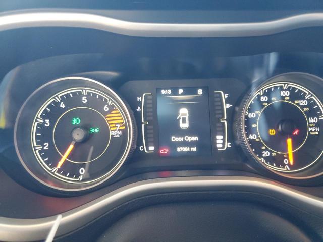 Photo 9 from auction – 2018 JEEP CHEROKEE L with VIN 1C4PJLLB5JD510526