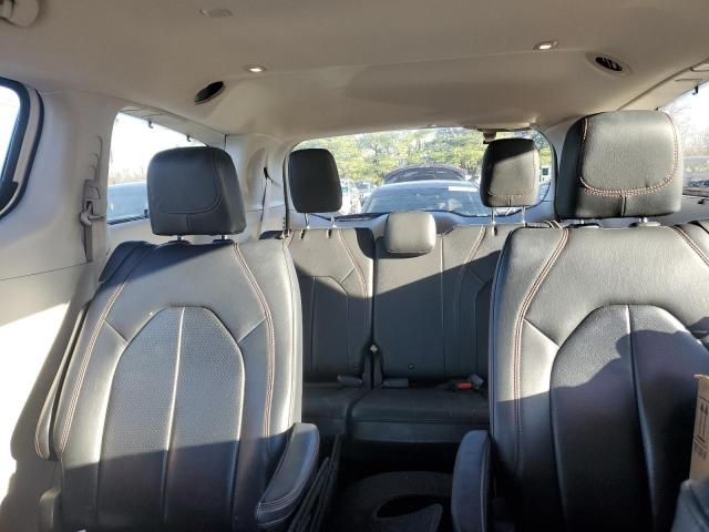 Photo 10 from auction – 2018 CHRYSLER PACIFICA T with VIN 2C4RC1EG2JR108461