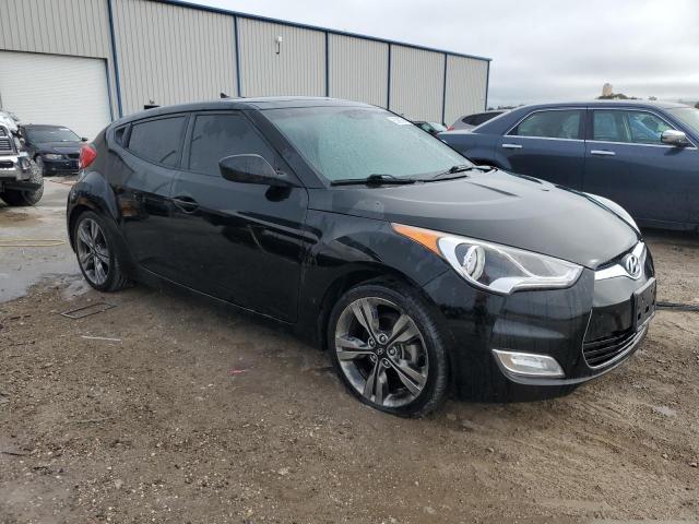 Photo 4 from auction – 2017 HYUNDAI VELOSTER with VIN KMHTC6AD8HU324144