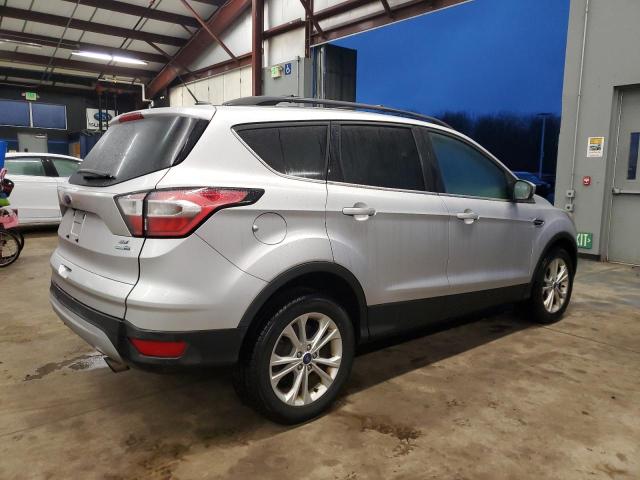 Photo 3 from auction – 2017 FORD ESCAPE SE with VIN 1FMCU9GD4HUB68223
